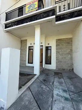 Dijual Rumah siap Huni strategis kota 2 lantai