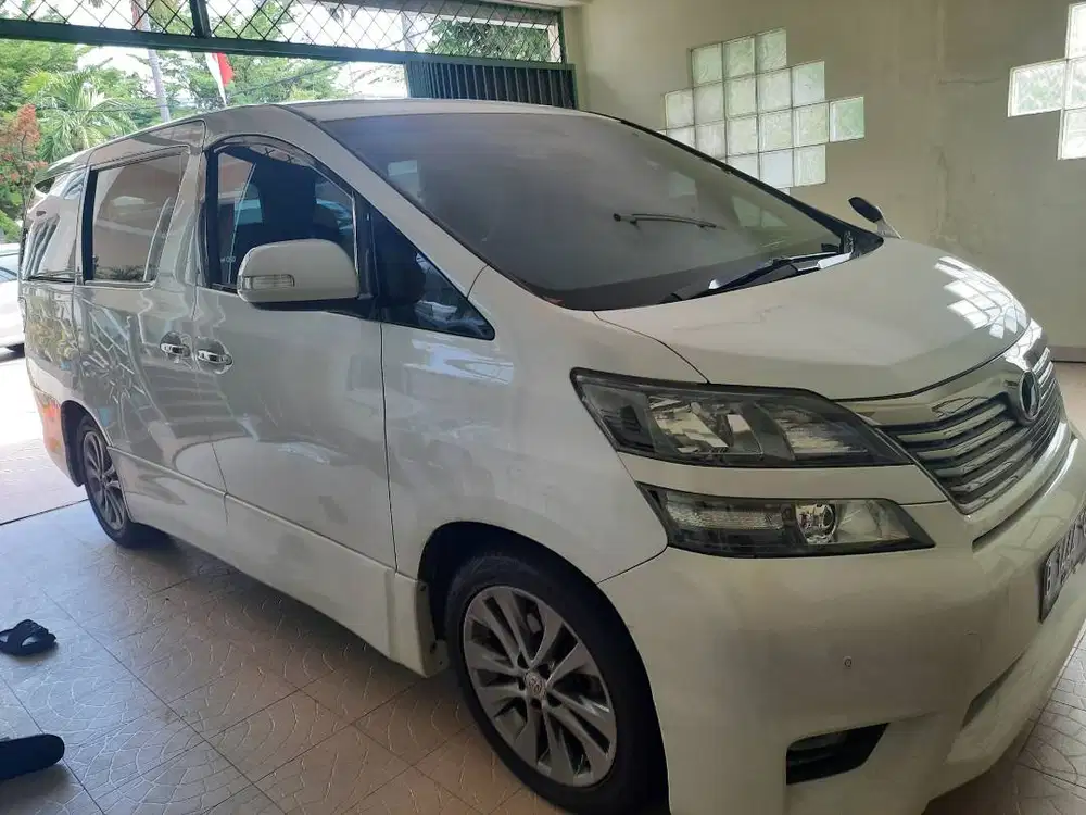 Toyota Vellfire 2.4 Z AT 2011 Putih Metalik, Low Km, Pemakai Pribadi
