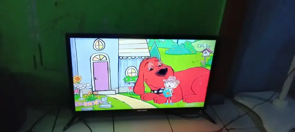 Tv POLYTRON 32INCH BARU ADA KARDUS KARTU GARANSI