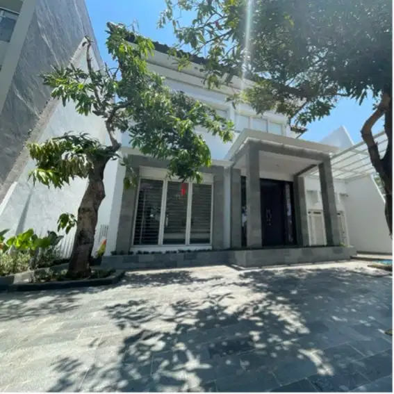 Jual Rumah Minimalis Siap Huni Pakuwon City dekat Clubhouse