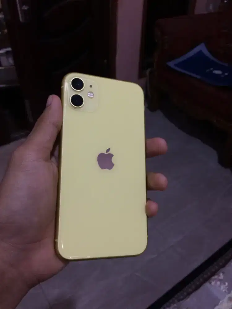 IPhone 11 Yellow 64gb regist kemenprin (second mulus)