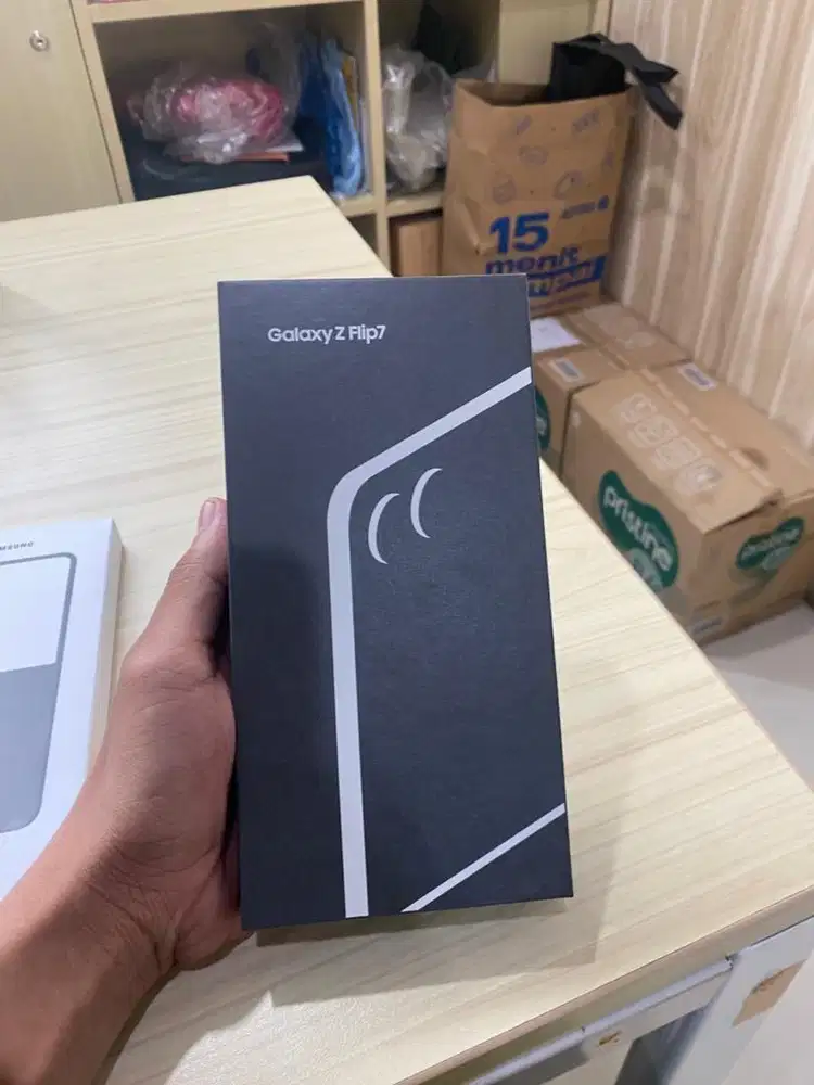 Samsung Z Flip 7 5g 12/512GB