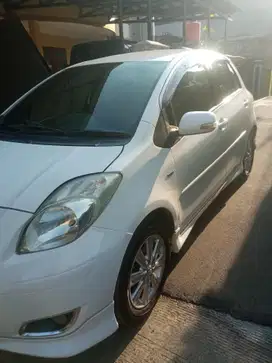 Toyota Yaris 2010 Bensin