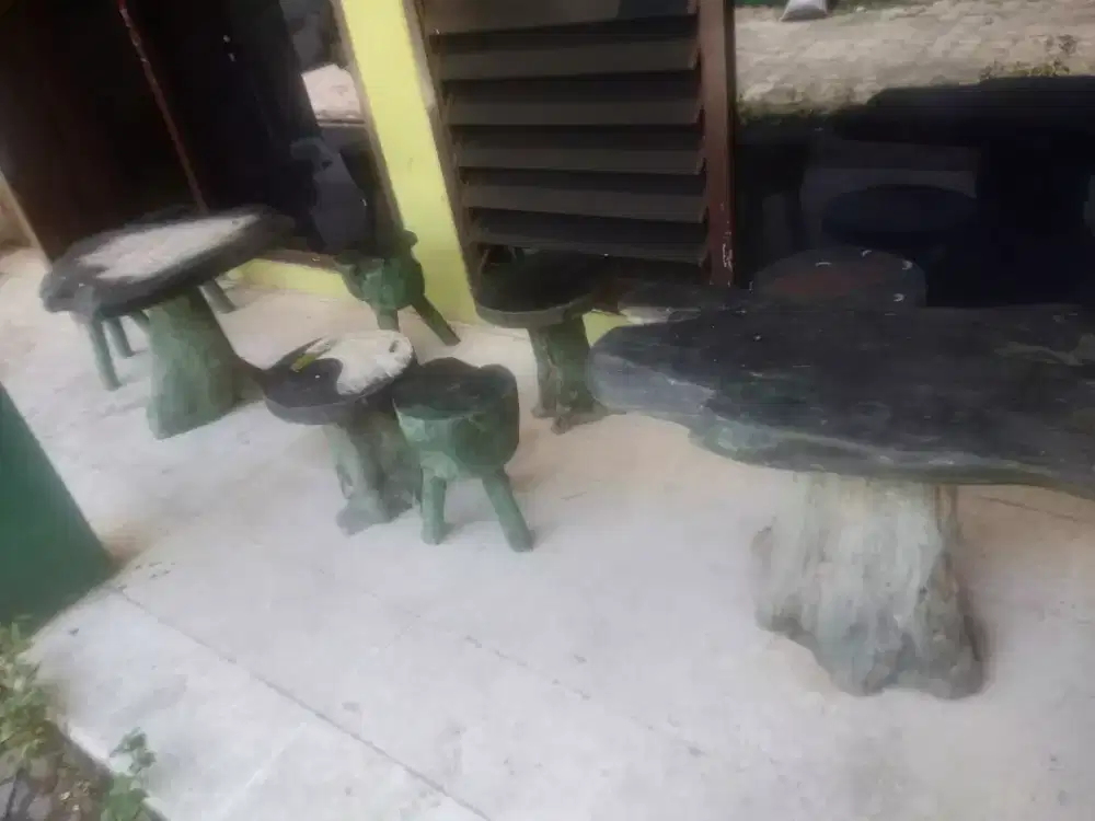 Meja kursi akar jati