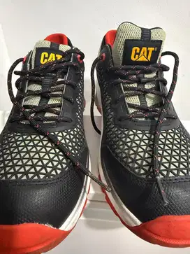 Dijual Sepatu Safety Caterpillar second like new