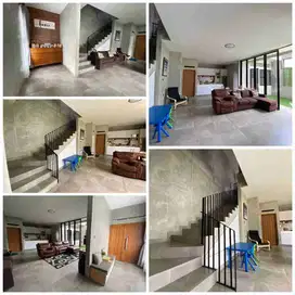 dijual rumah 3 Lantai di cikutra dekat Itenas Bandung
