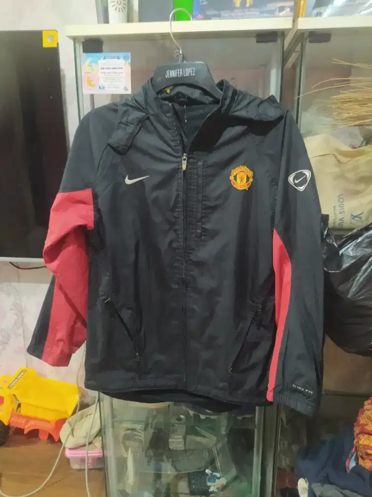 jaket MU vodavone