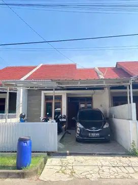 DISEWAKAN RUMAH KOMPLEK STRATEGIS DAN NYAMAN DI ANTAPANI BANDUNG