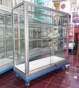 Etalase 1Mx1M Pake Roda & Kunci Buat Toko dll