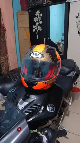Helm KYT RC7 second