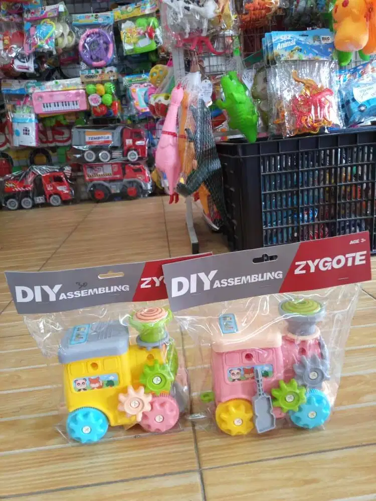 mainan anak assembling kereta obeng