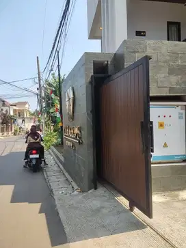 Jual rumah town house Cibubur kalimanggis via lelang