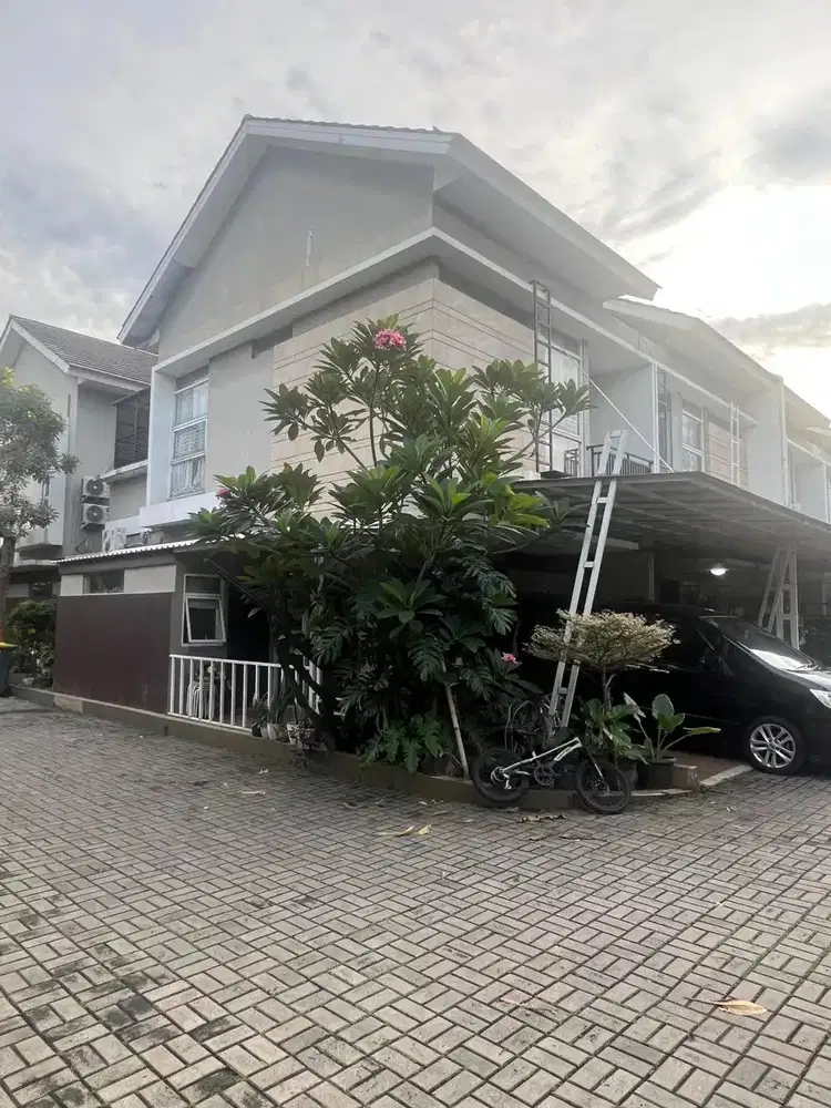 SEBELAH KOTA BINTANG !!! Rumah Cantik Siap Huni, Cluster Elit Di Cama