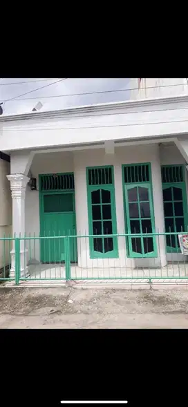 Disewakan rumah Jl Seikera Gang Hj Said