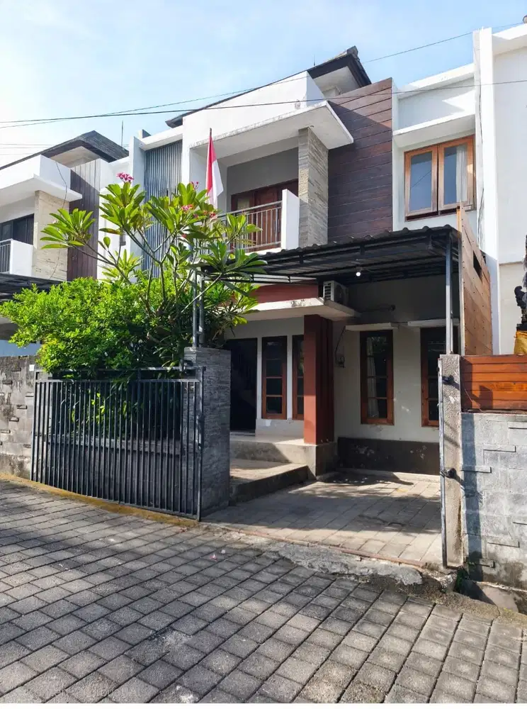Jual Rumah 2lt Modrn Minimalis Lokasi Buana Raya Area Strategis Huni