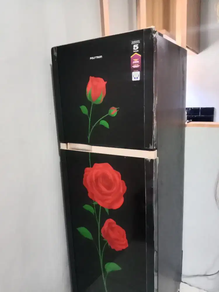 Jual Kulkas Polytron 2 Pintu Bekas seperti baru