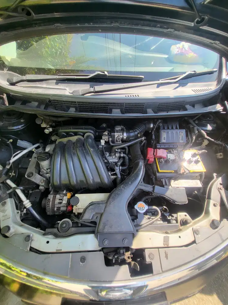 Nissan Livina 2010 Bensin