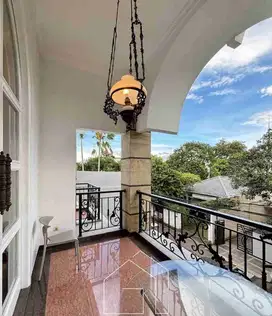 DIJUAL RUMAH BAGUS KOKOH SIAP HUNI TAMAN LEBAK BULUS 1 JAKSEL.