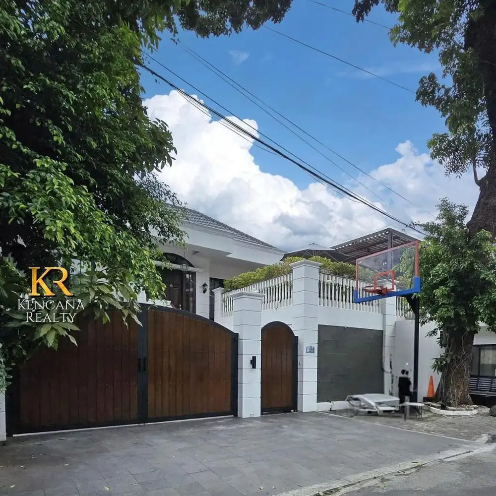 Rumah American Classic Kebayoran Baru
