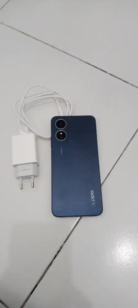 Oppo A17 ori ram4/64gb Hp cas msih bgus ori segel pbrik aman smua.