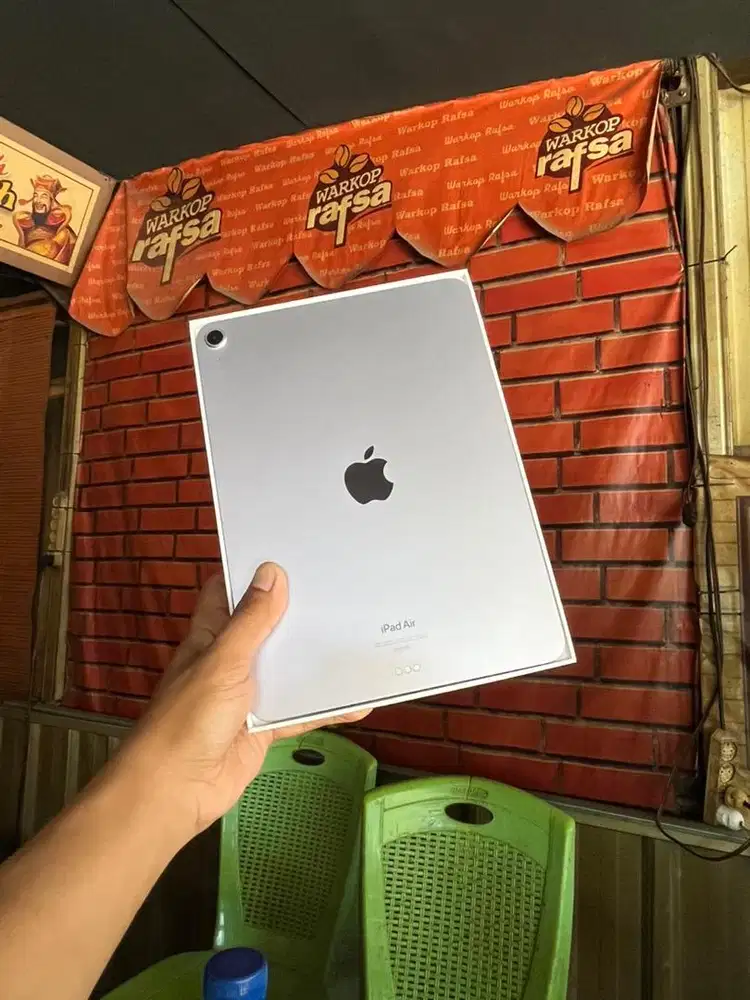 iPad Air M2 128GB 11 inch Wifi Only Garansi iBox