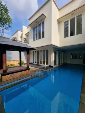 Dijual Rumah Brand New Siap Huni, Private Pool - Lokasi di Pejaten Barat, Jakarta Selatan