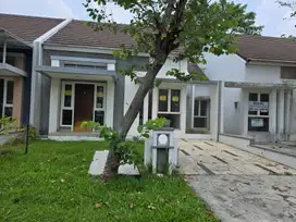 Disewa Rumah dengan Furnish di Suvarna Sutera Cikupa Siap Huni