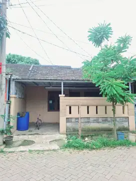 Rumah kontrakan cluster karawaci indah dekat lippo karawaci