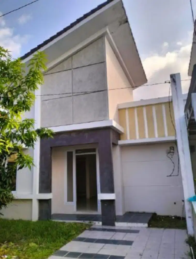 Dijual Rumah Makassar Sekitar Jalan Metro Tanjung Bunga
