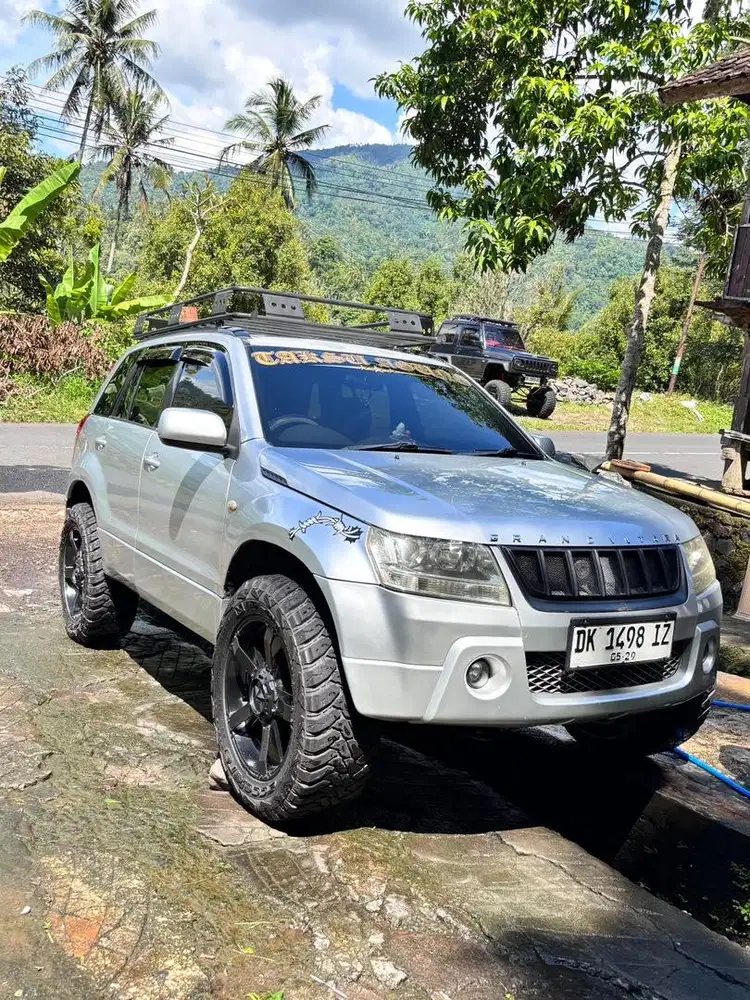 Dijual mobil grand vitara