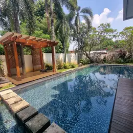 Dijual Rumah Mewah dengan Pool di Kebagusan, Pasar Minggu Jakarta Selatan