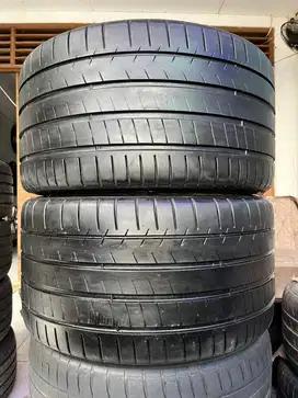 Ban Michelin Pilot Super Sport 305 30 r20 2Pcs