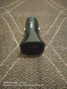 Charger mobil merk V Gen, baru