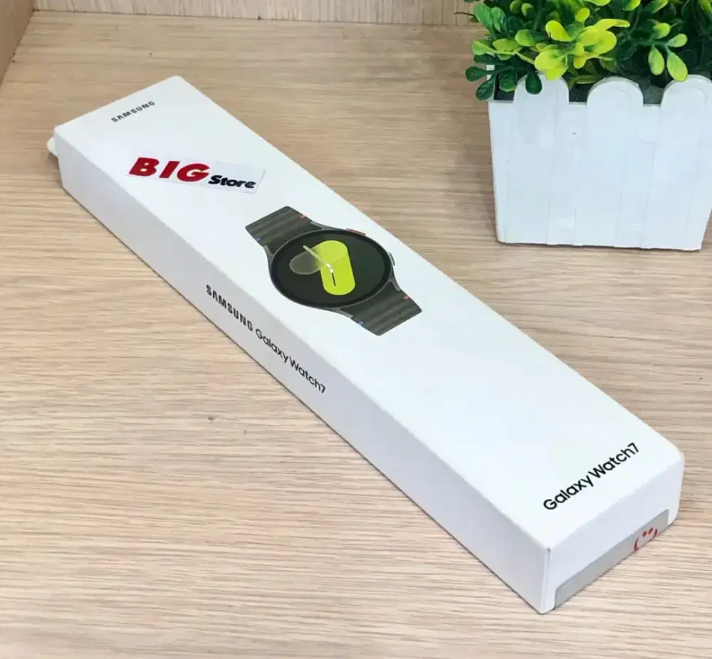 Samsung Watch 7 44mm New.