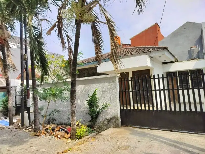 rumah depan fasum puskesmas dekat lrt dn kawasan