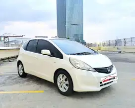Honda Jazz S Tahun 2012 Automatic Putih Metalik