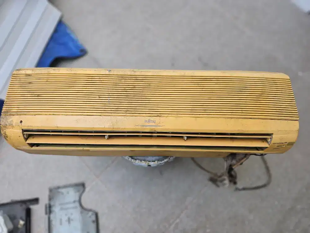 AC Fujitsu Bekas.