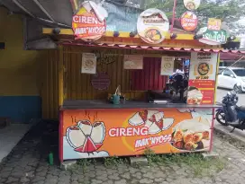 Booth kontainer besar beserta kontrakan msih ada 1 tahun daerah kemiri
