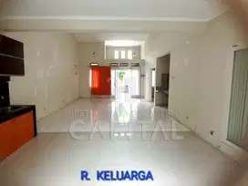 RUMAH SIAP HUNI NYAMAN DI TATAR JINGGANAGARA KOTA BARU PARAHYANGAN