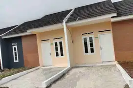 Rumah subsidi modern dekat exit tol dan stasiun parungkuda