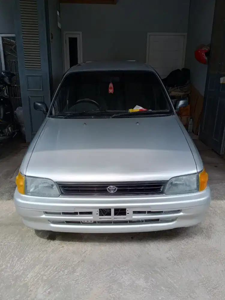 Mobil Hobi Kalcer Retro Klasik Antik Starlet Kapsul EP80 Thn 1991