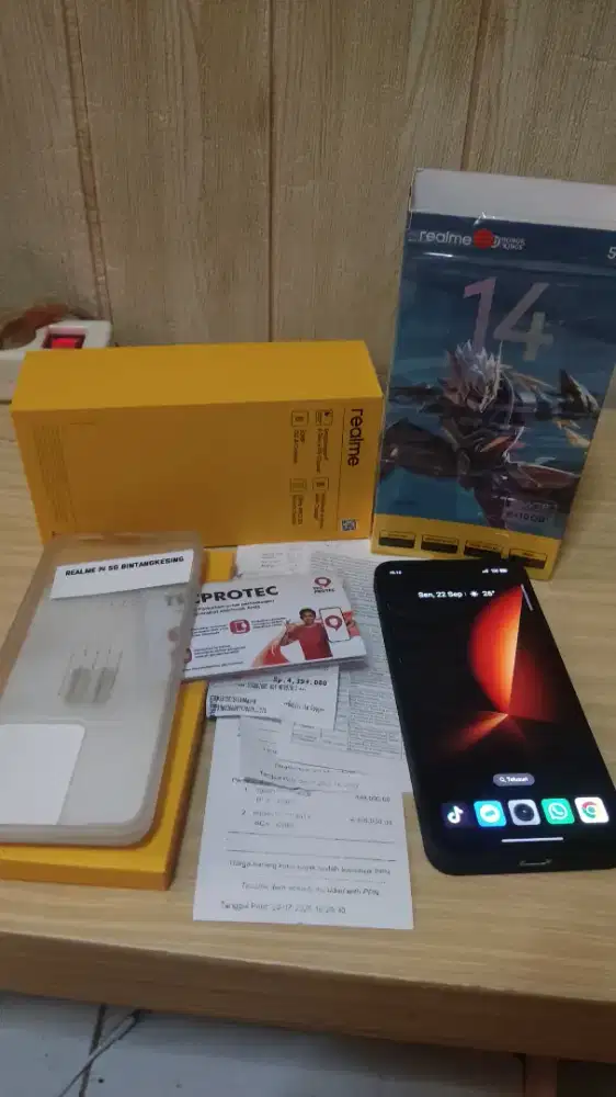 Realme 14 (5G) silver