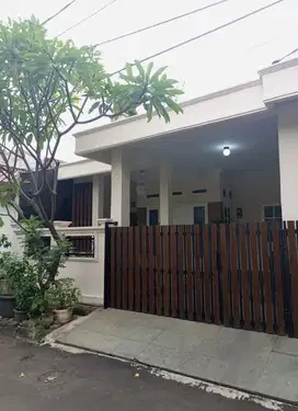 Dijual cepat Rumah cantik siap huni di Larangan, Tangerang