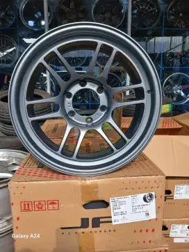 Velg enkei RPT ring 18 lebar 9 pcd 6x139,7 ET 0 gun Matt. Fortuner