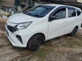 Daihatsu Sigra 1.0 D MT MC 2022 New Model