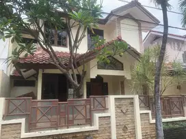 Dikontrakkan Rumah di Komplek Cipinang Indah 2