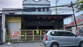 1 Lantai Toko / ruang usaha di Nol Jalan Raya Wiyung dkt Babatan Mukti