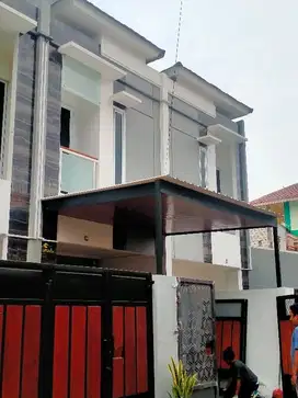 Rumah 2 lantai mewah dekat jalan Letjen Suprapto cempaka putih tengah