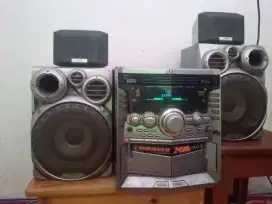 JVC RADIO TAPE COMPO PORTABLE