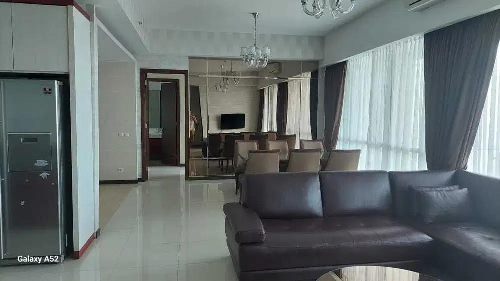 Disewakan Apartemen St. Moritz Presidential Tower 3BR Furnish